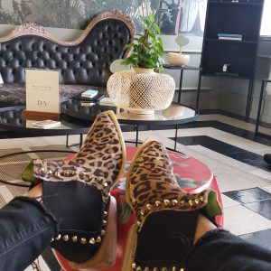 Botín Oslo Negro x Leopardo Miel