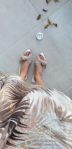 Sandalia Bali Beige x Blanco Flat