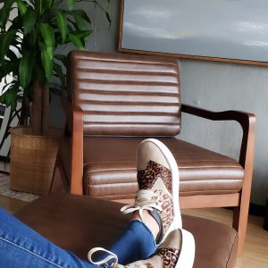 Tenis Waves Nude x Leopardo Miel