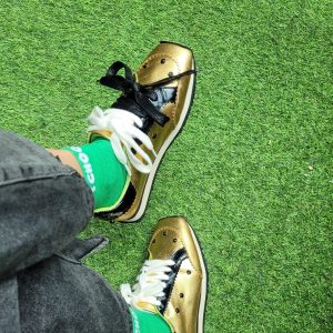 Soho Oro x Black